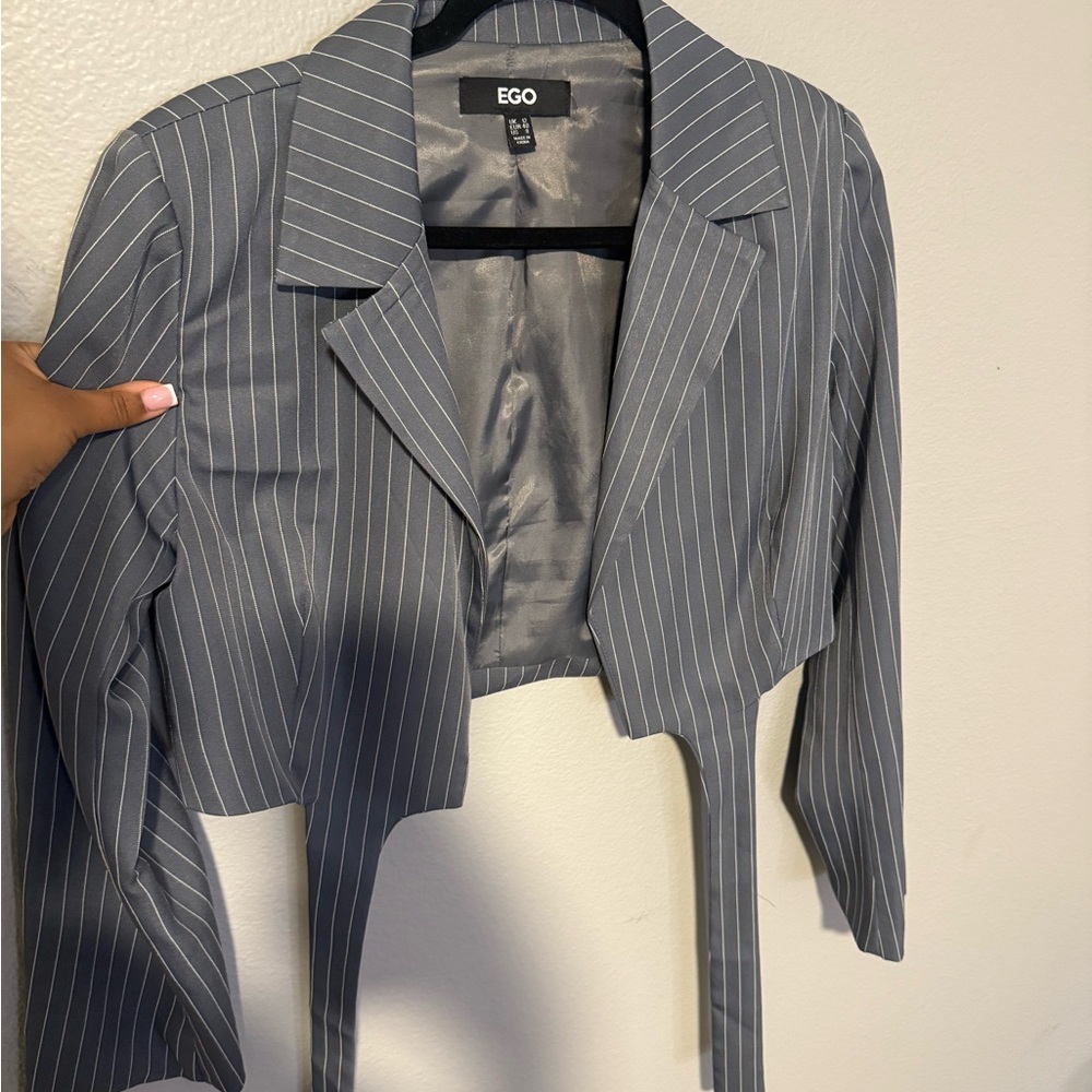 Cropped blazer